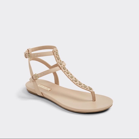 Flats✨ - Picture 1 of 3